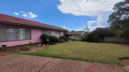 4 Bedroom House in Aviary Hill