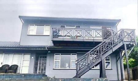 2 Bedroom House in Escombe