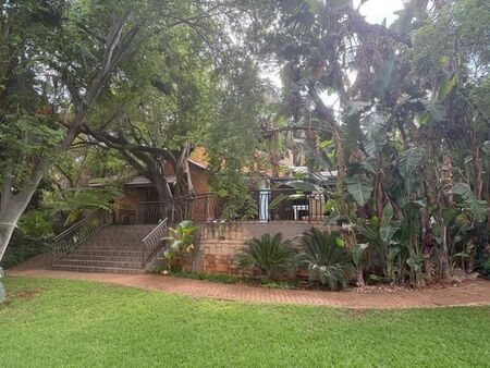 5 Bedroom house to rent in Safari Gardens, Rustenburg