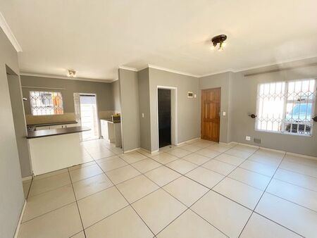 3 Bedroom house to rent in Stikland Industrial, Bellville