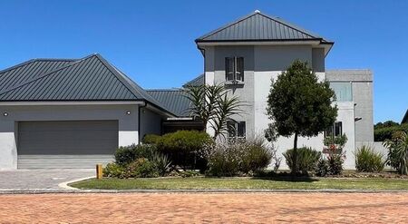 4 Bedroom house to rent in Kingswood Golf Estate, George