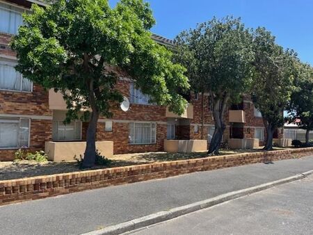 2 Bedroom Apartment in Richmond Estate