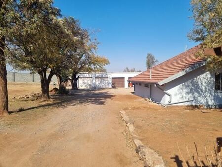 5 Bedroom House in Postmasburg