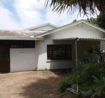 4 Bedroom House in Sea Park