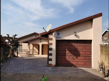 3 Bedroom House in Phoenix