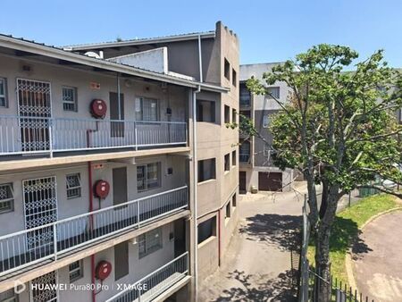 2 Bedroom Flat in Woodhurst