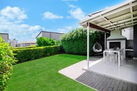 3 Bedroom Townhouse in Eagle Canyon Golf Estate