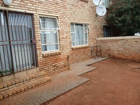 2 Bedroom Townhouse in Florida Park