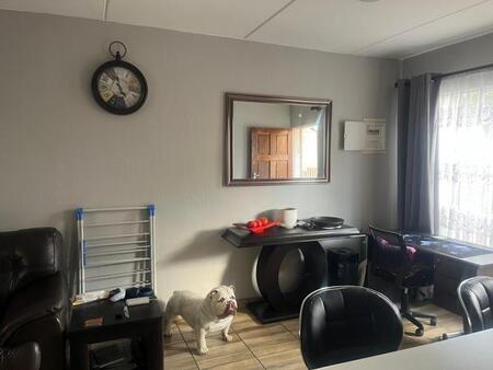 2 Bedroom Townhouse in Strubens Valley