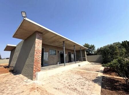 3 Bedroom House in Roodeplaat