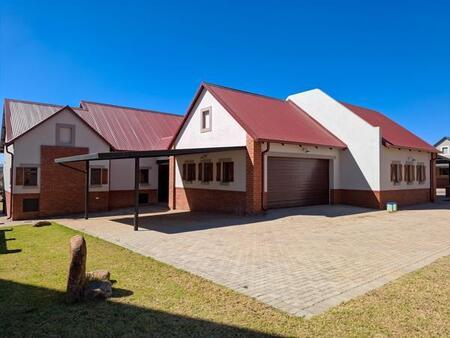 2 Bedroom Townhouse in Boschkop
