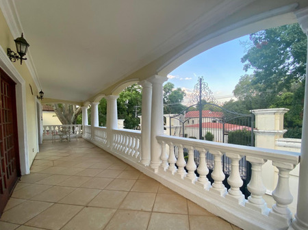 Studio apartment in Waterkloof Ridge