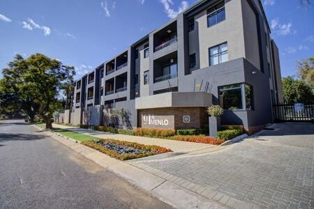 2 Bedroom Apartment in Menlo Park