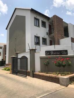 2 Bedroom Apartment in Montana