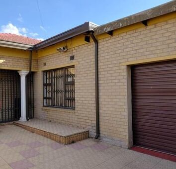 1 Bedroom Apartment in Pimville