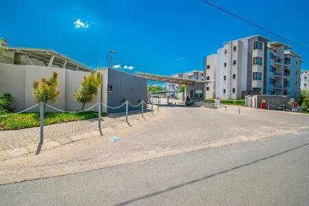 2 Bedroom Apartment in Broadacres