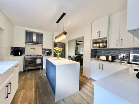 3 Bedroom Townhouse in Morningside