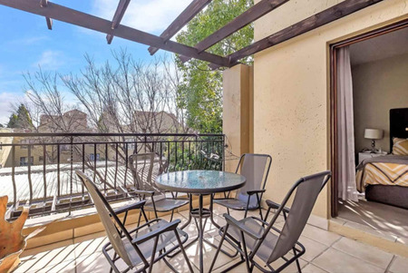 2 Bedroom Apartment in Sunninghill