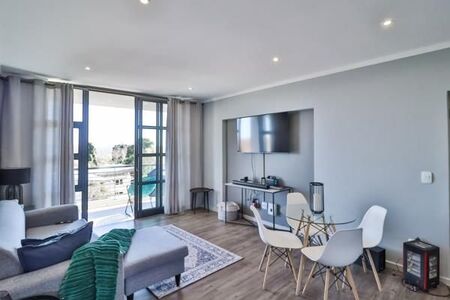 2 Bedroom Apartment in Rosebank