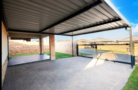 3 Bedroom Townhouse in Nooitgedacht