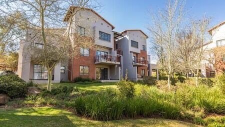 1 Bedroom Apartment in Jackal Creek Golf Estate
