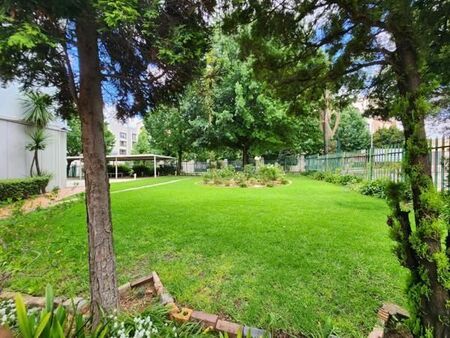 3 Bedroom Apartment in Bedford Gardens