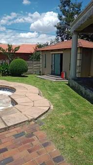 Bachelor apartment in Birch Acres