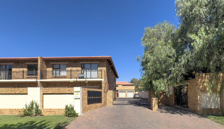 2 Bedroom House in Nimrod Park