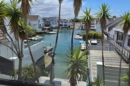 5 Bedroom House in St Francis Bay