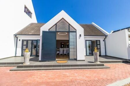3 Bedroom House in St Francis Bay Canals