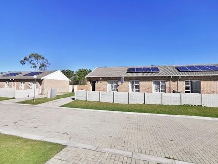 3 Bedroom Townhouse in Fairview