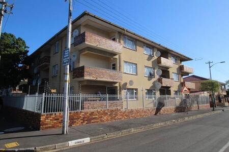 1 Bedroom Apartment in Goodwood