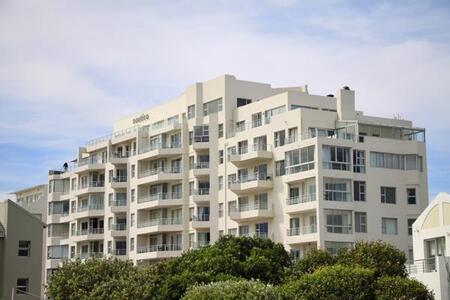 1 Bedroom Apartment in Waves Edge