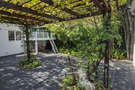 3 Bedroom House in Claremont