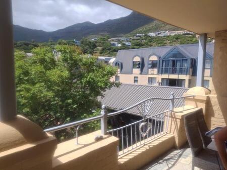 2 Bedroom Apartment in Hout Bay and surrounds