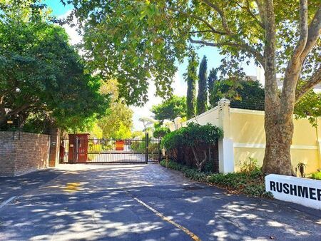 2 Bedroom townhouse - sectional to rent in Constantia, Cape Town