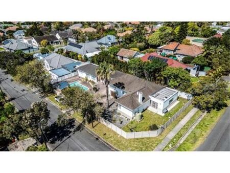 4 Bedroom House in Bonnie Doone