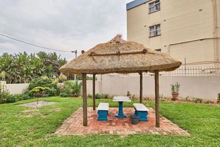 1 Bedroom Apartment in Amanzimtoti