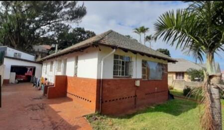 3 Bedroom House in Woodlands