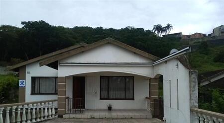 5 Bedroom House in Silverglen