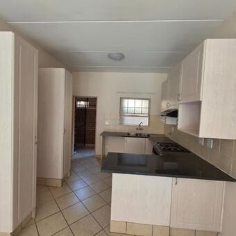 2 Bedroom Apartment in Hazeldean