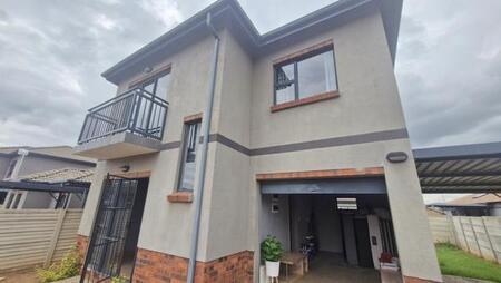 3 Bedroom House in Andeon Ah