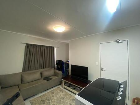 1 Bedroom Apartment in Mooikloof Equestrian Estate