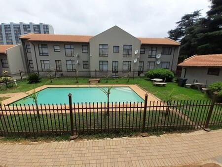 2 Bedroom Simplex in La Montagne