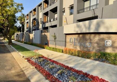 2 Bedroom Apartment in Menlo Park