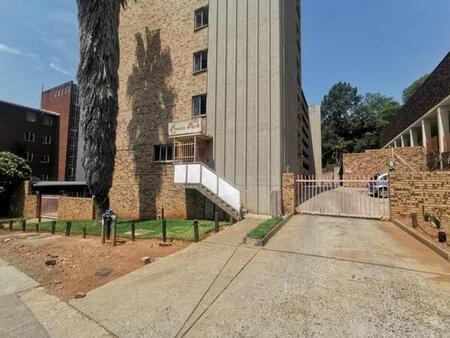 0.5 Bedroom House in Gezina