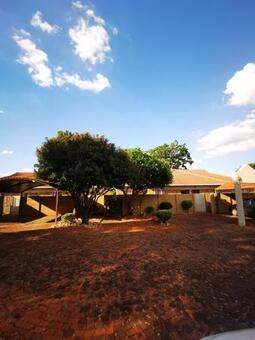 2 Bedroom Simplex in Doornpoort