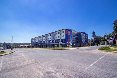 Studio Apartment in Sandton Central