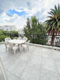 3 Bedroom Apartment in Morningside