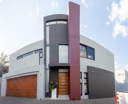 4 Bedroom Townhouse in Sandown